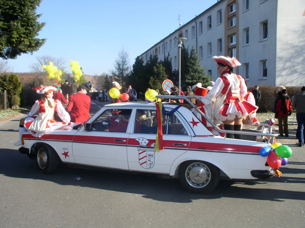 ccc84-2004-P2210293