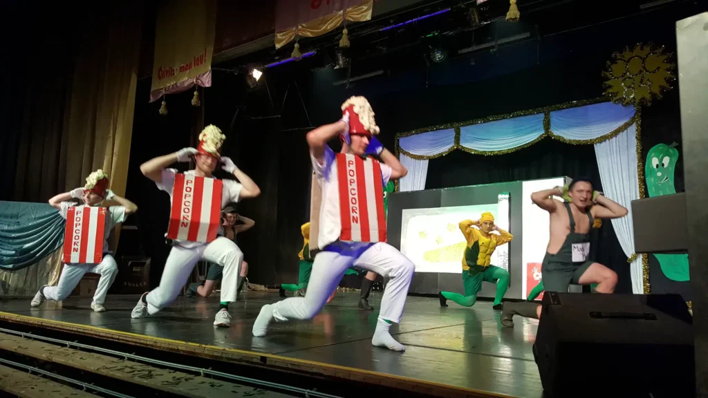 ccc84-maennerballet-07